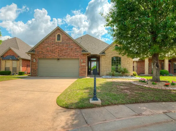 12304 N Saint Lukes Ln, Oklahoma City, OK 73142