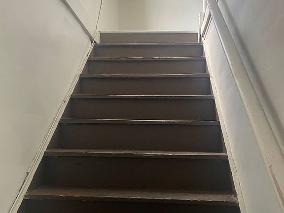 3rd image of 3414 W 44th St #Up