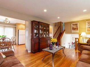 3314 Gomer St, Yorktown Heights, NY 10598