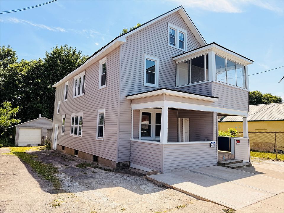 1st image of 224 Corliss Ave