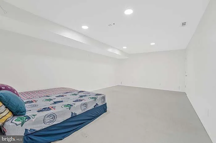 10491 Manns Harbor Ct — Photo 13