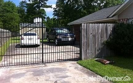 3rd image of 13209 David Lee Dr