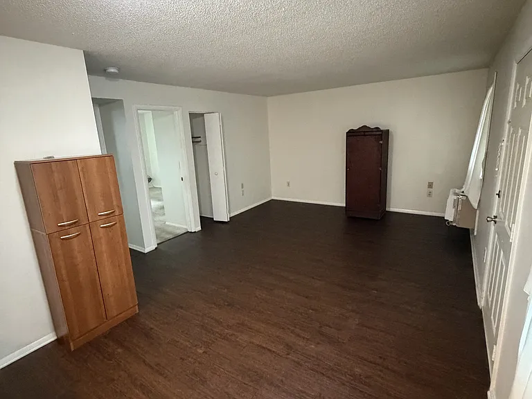 102 N George St #2 — Photo 1