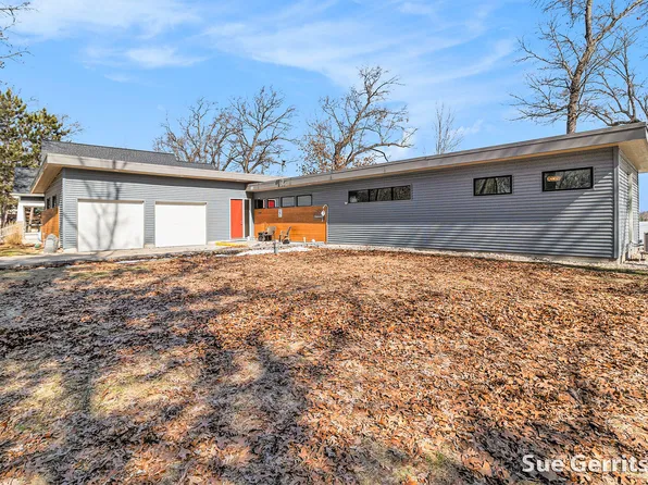 10562 S Minising Point Dr, Baldwin, MI 49304