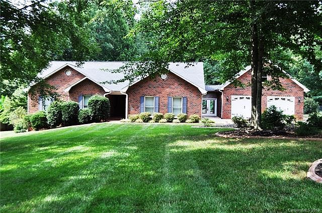 1st image of 244 Beech Brook Ln #22