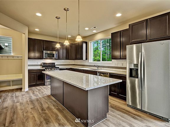 4th image of 4423 Landis Court SW