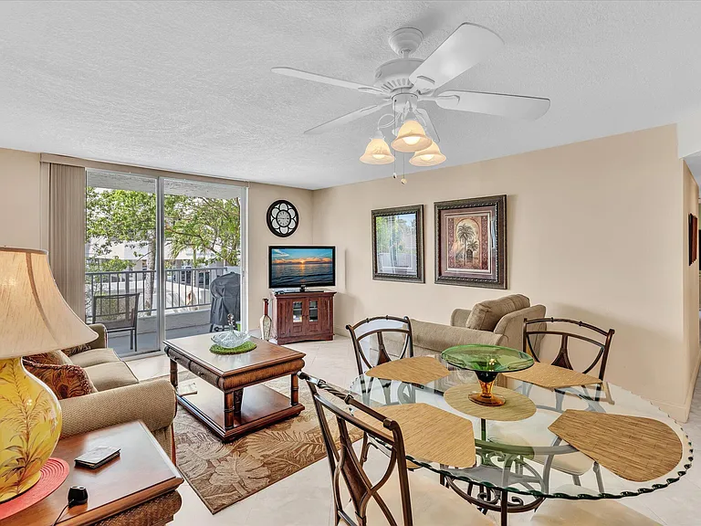1421 S Ocean Blvd #219 — Photo 8
