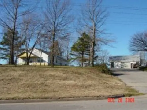 1620 N Main St, Noble, OK 73068