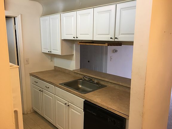 3rd image of 12 Federal Ct #106