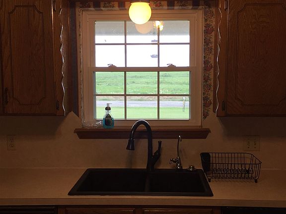 5th image of 720 Shirley Ln