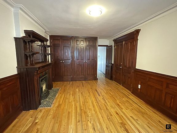 4th image of 442 Grand Ave APT 1