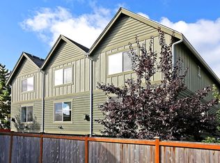 711 N 94th St UNIT D, Seattle, WA 98103