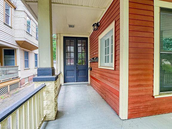 3rd image of 6014 Franklin Blvd APT 3
