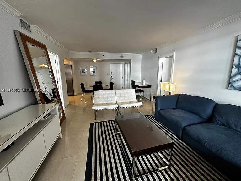 5225 Collins Ave #614 — Photo 3
