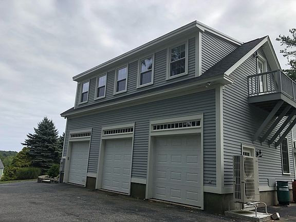 3rd image of 54 Farley Ave