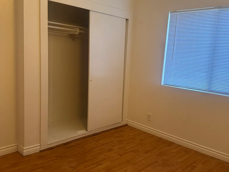10324 Vantage St — Photo 3