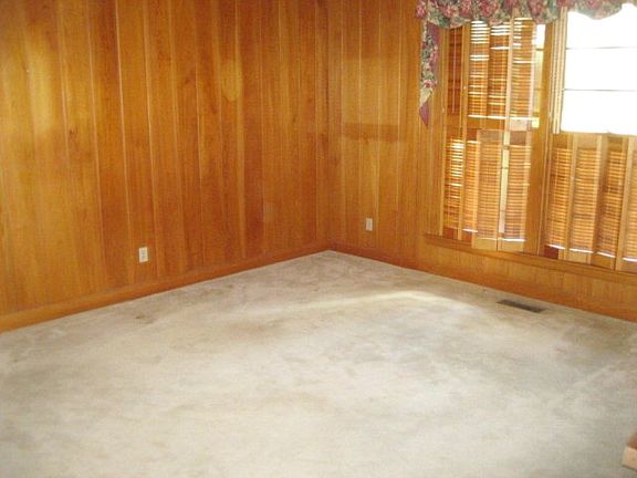 3rd image of 1253 New Statenville Hwy