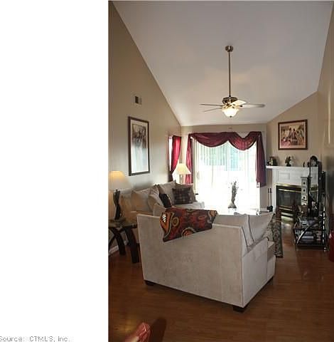 1st image of 14 Forest Glen Cir #16