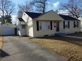 64 Glencoe St, Springfield, MA 01104