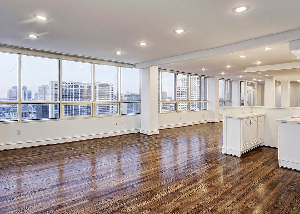 1st image of 5150 Hidalgo St Unit 606