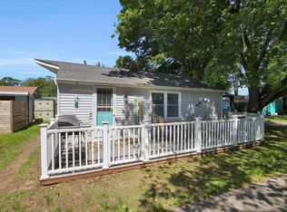16 North St, Madison, CT 06443
