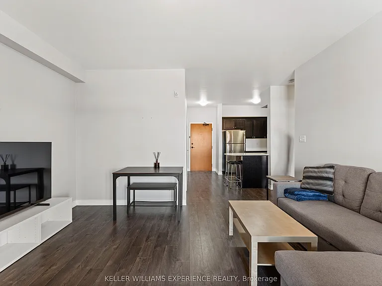 720 Yonge St #307 — Photo 12