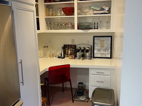 3rd image of 4600 Don Lorenzo Dr APT 1