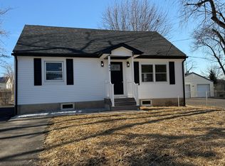 809 2nd Ave, Croydon, PA 19021