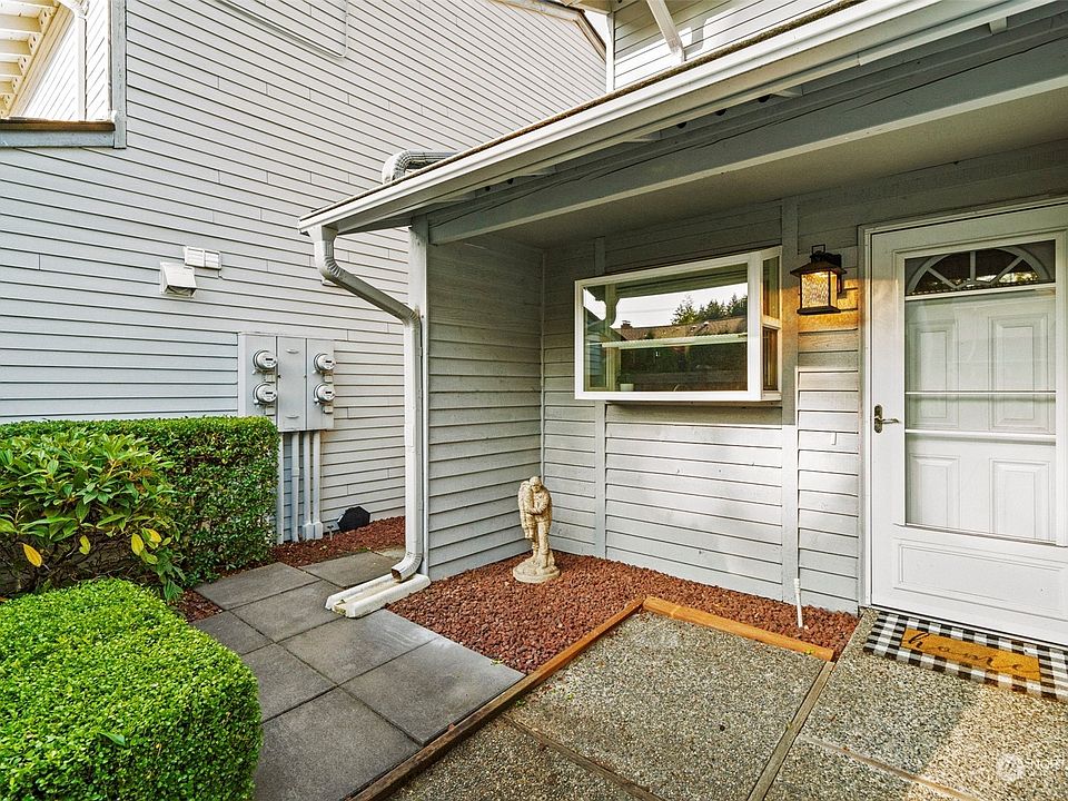 1st image of 5521 Bridgeport Way #A