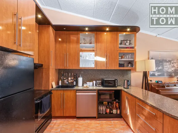 328 101st Street image 2 of 14