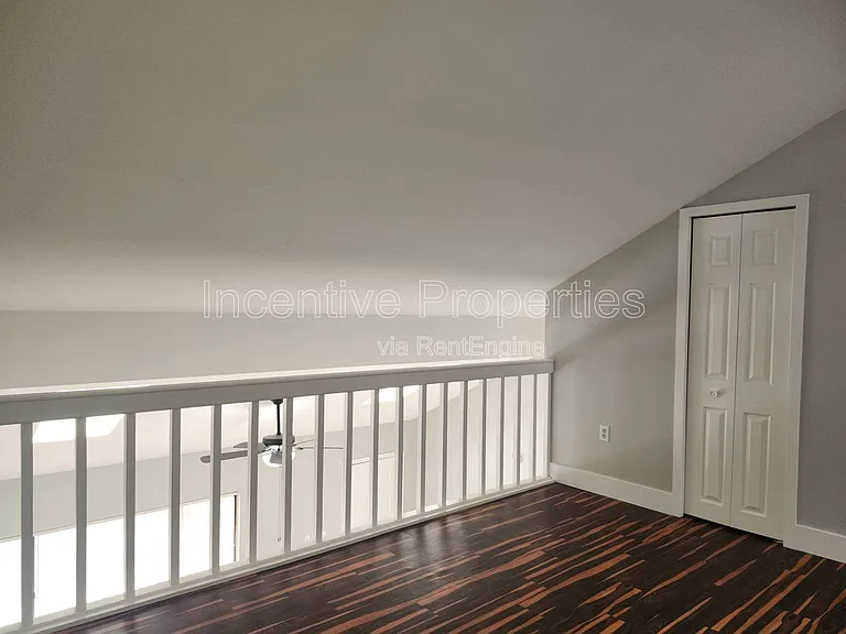 310 Mayfair Pl SW — Photo 12