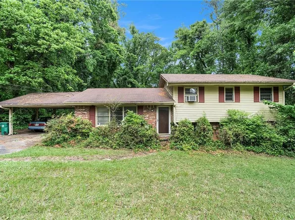 2214 River Rd, Ellenwood, GA 30294