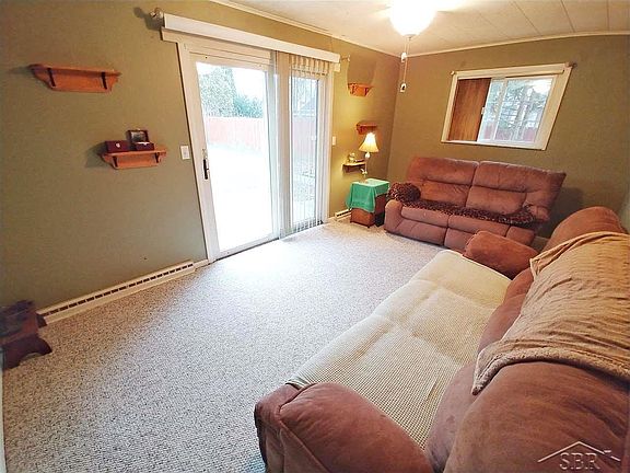 5th image of 3680 Sherwood St