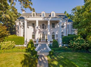 615 Lake Ave, Crystal Lake, IL 60014