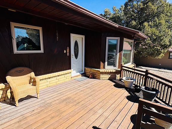 3rd image of 142 N Eagle Dr