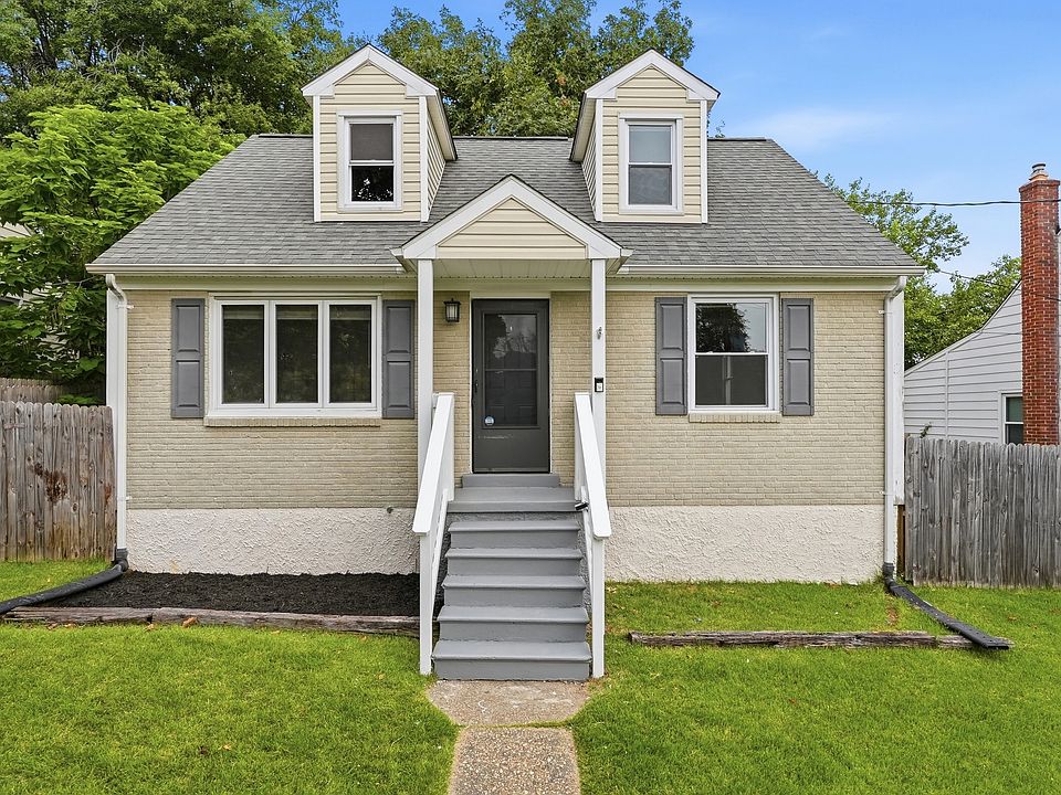 1st image of 10 Birch Ave
