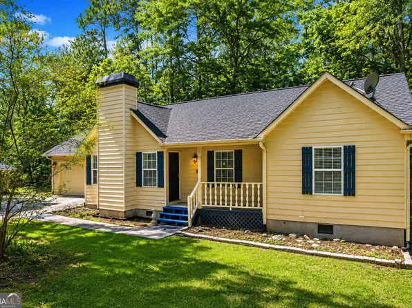 4827 Oakwood Ct, Loganville, GA 30052