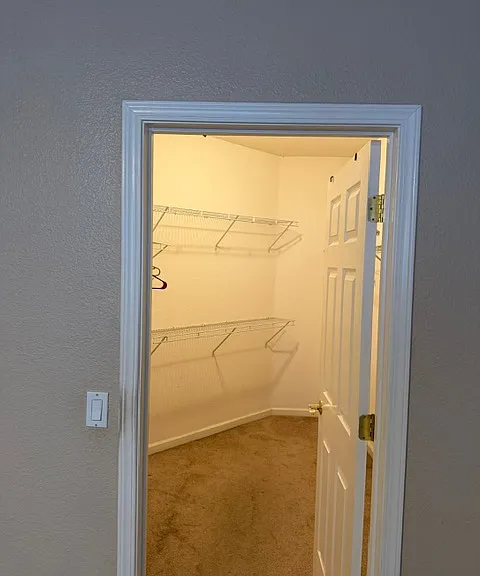 508 Lassen Way — Photo 16