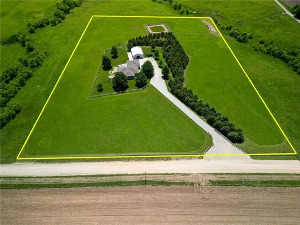 11153 NW 54th St, Silver Lake, KS 66539