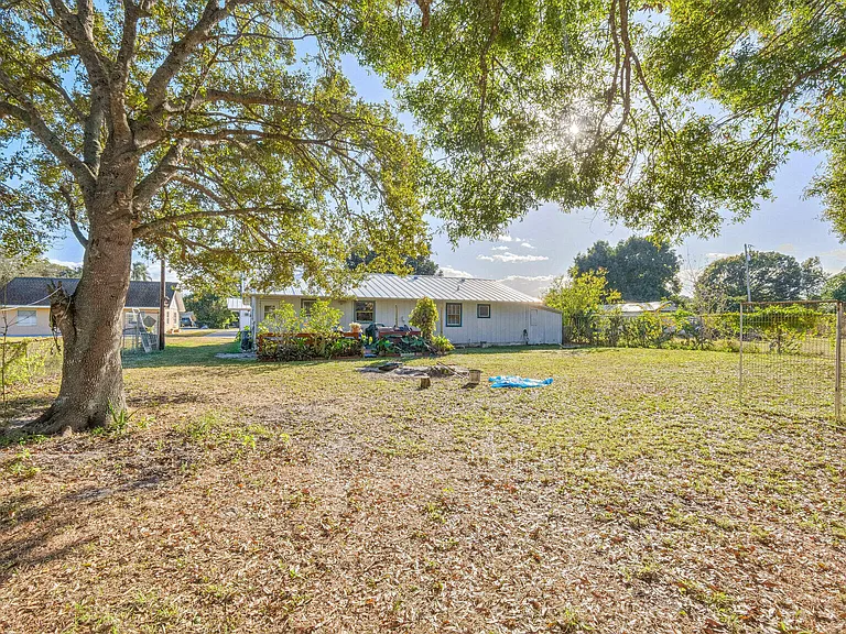 3147 Naylor Ter — Photo 14