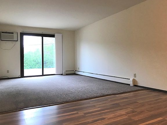 Living Room, to Patio