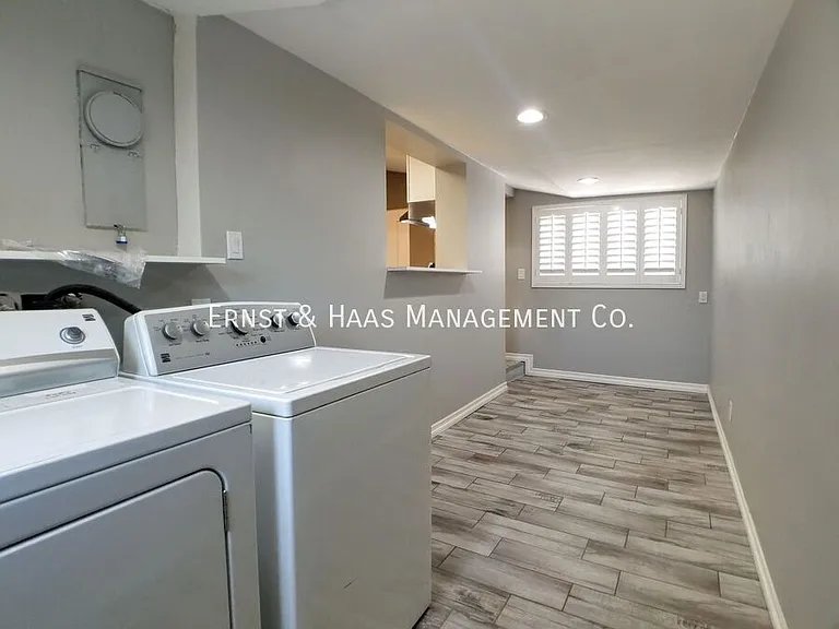 3310 E Curry St — Photo 14