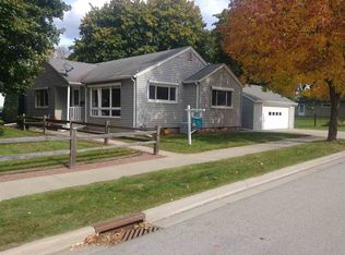 1044 S Lincoln St, Shawano, WI 54166