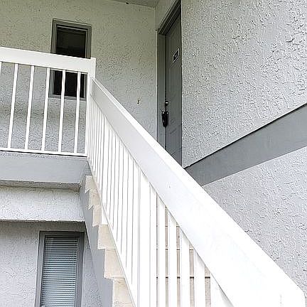3rd image of 576 Fairways Ln APT M201