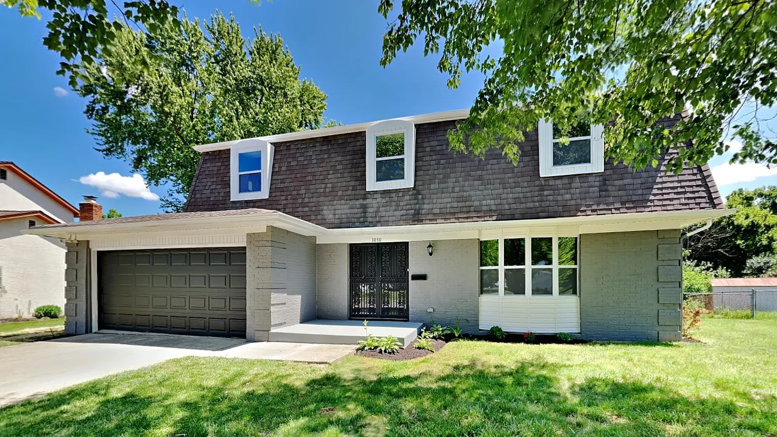 1030 Tiffany Dr photo 1