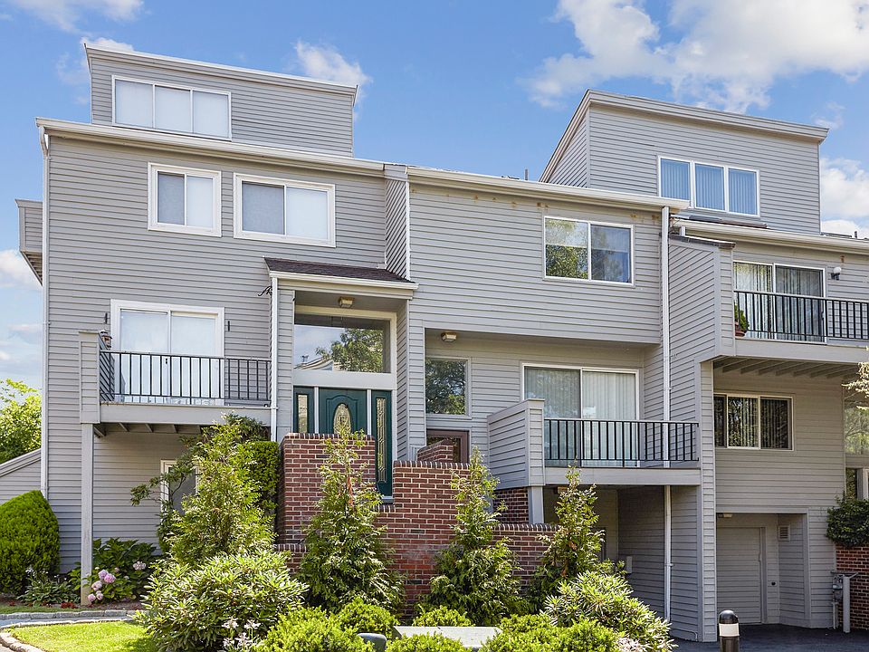 1st image of 87 Waterside Close