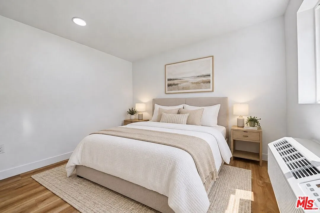 1 bed, 1.0 bath, 405 sqft, $1,999 — Photo 3