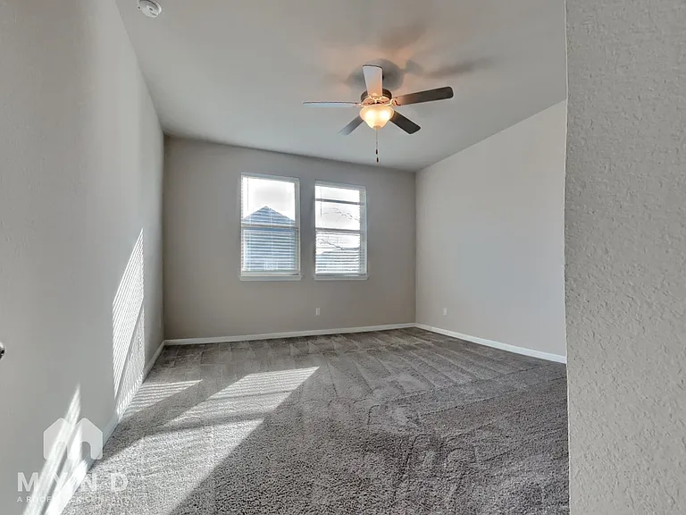 116 Canis St — Photo 9