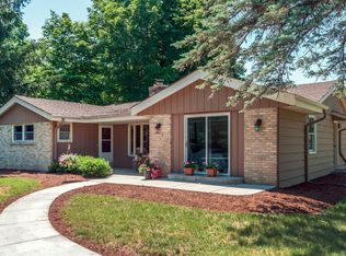 3729 N Lalumiere Rd, Oconomowoc, WI 53066