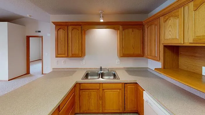 1 bed, 1.0 bath, $1,025 — Photo 2